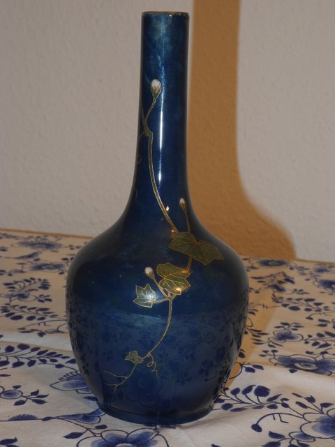 CFL - Lilly Vase
