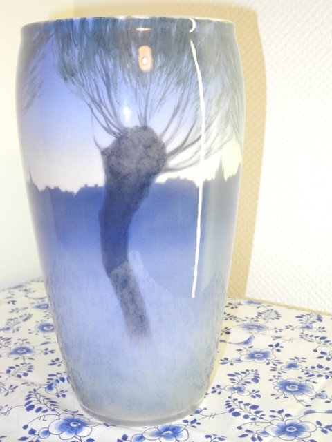 CM - Winter Tree Vase