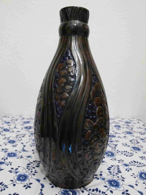 Blossom style vase