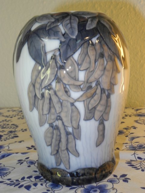 Maple vase