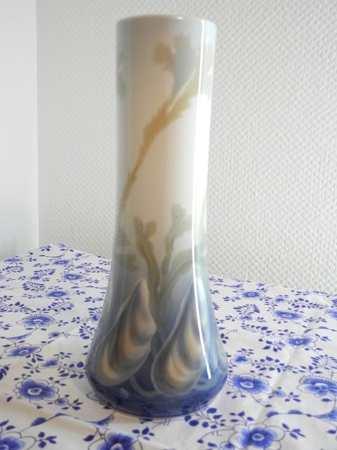 Porsgrund shell vase