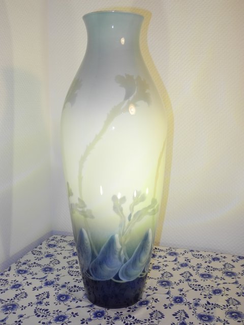 TH - Shell Vase