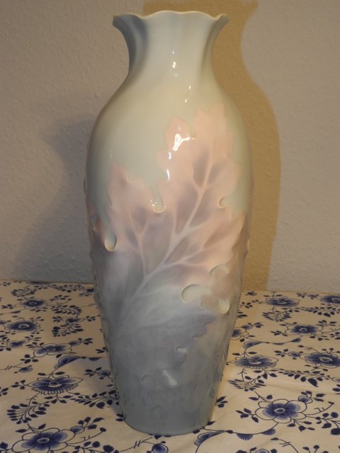 Seaweed vase lamp
