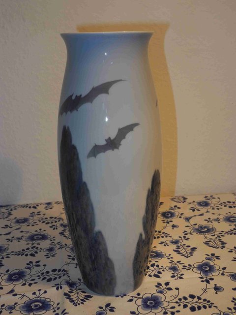 Bat Vase